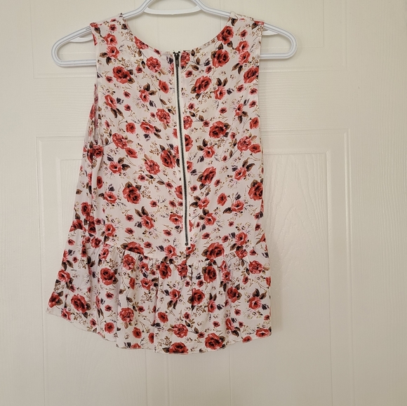Garage Floral Sleeveless Blouse. Size XS. - Picture 2 of 3
